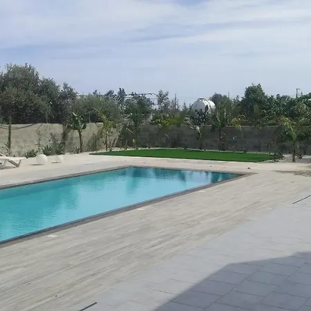 Village Villa, Cyprus, Salt-water Pool, 5 Bedrooms, Larnaca וילה