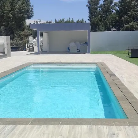 Willa Village Villa, Cyprus, Salt-water Pool, 6 Bedrooms, Larnaca *