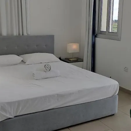 Villa Village Villa, Cyprus, Salt-water Pool, 6 Bedrooms, Larnaca