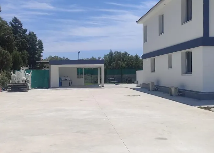 Village Villa, Cyprus, Salt-water Pool, 5 Bedrooms, Larnaca * Kiti