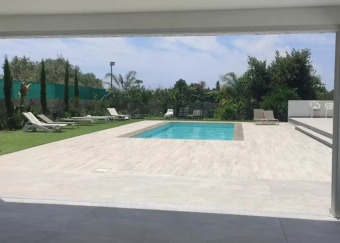 Villa Village Villa, Cyprus, Salt-water Pool, 5 Bedrooms, Larnaca